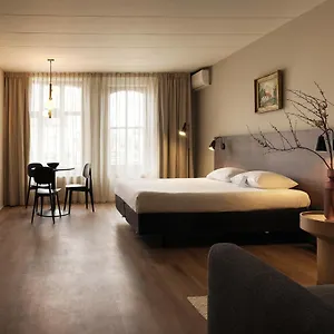  Apartment Townhouse