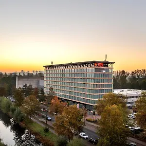 Corendon New-west, A Tribute Portfolio Hotell